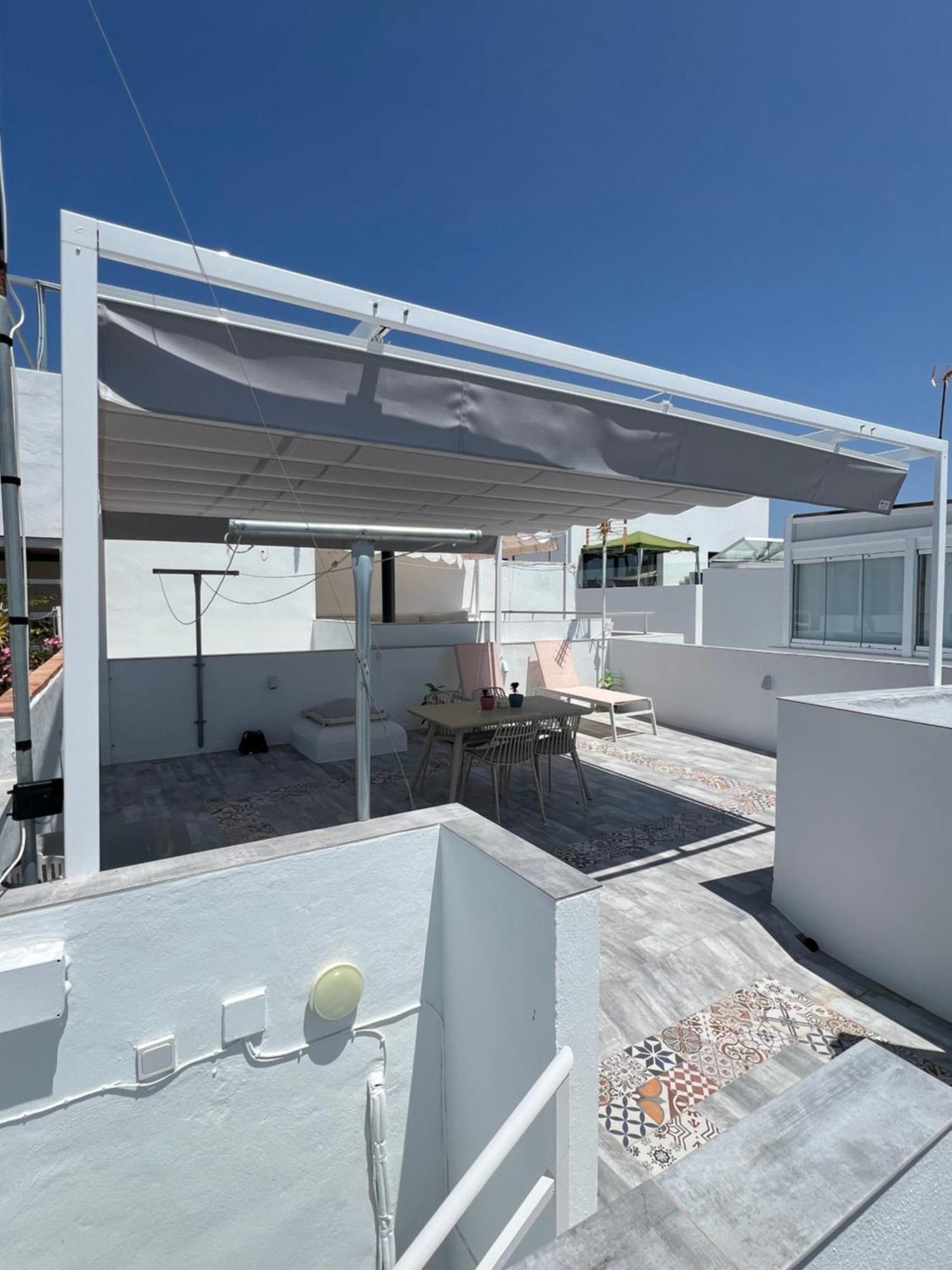 Vivienda Carolina•Terraza Privada Y Parking• Apartment โกนิล เด ลาฟรอนเตรา ภายนอก รูปภาพ